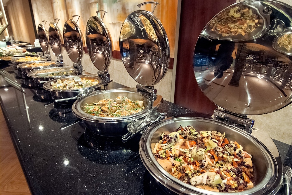 Crowne Plaza Executive Center Baton Rouge by IHG - photo 88