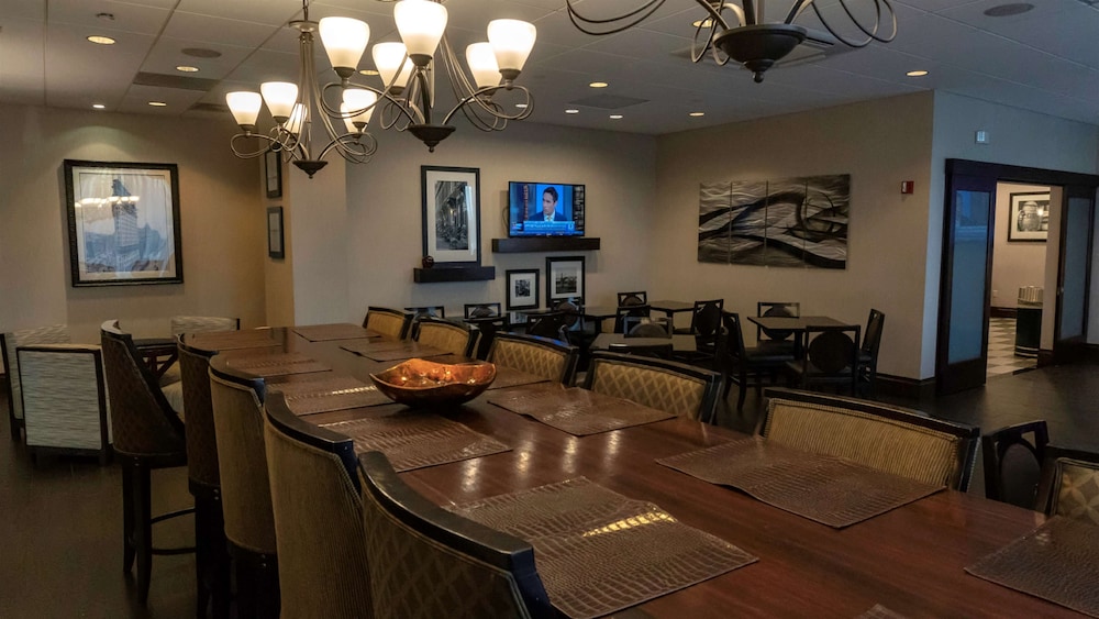 Hampton Inn Carlstadt At The Meadowlands - photo 3