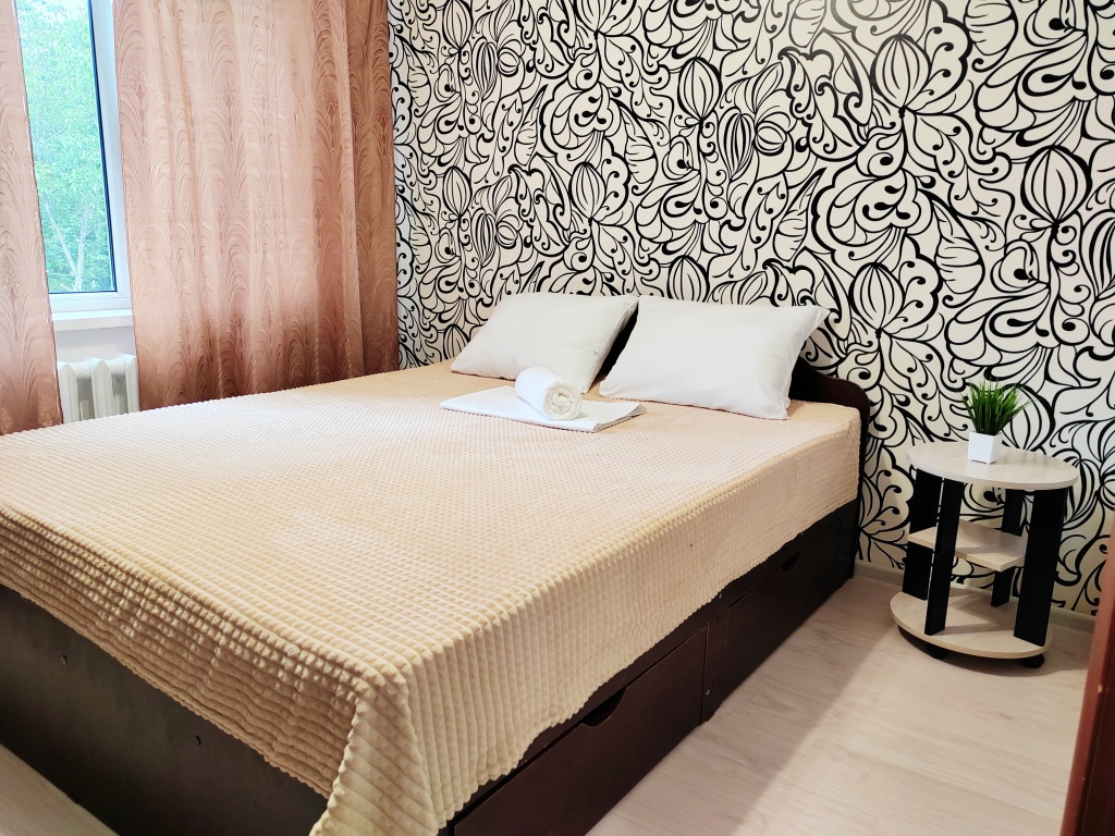 2 Kh Komnatnaya Na Zhukova 6 Flat 21511665 — Krymsk