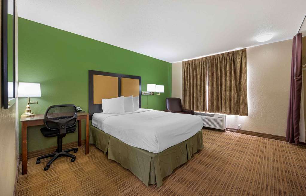 Extended Stay America Suites Champaign Urbana - photo 12