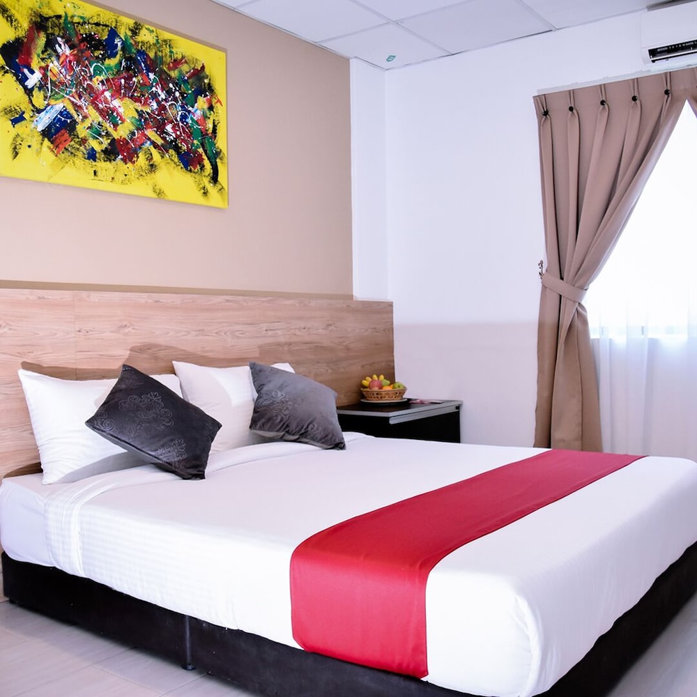 We Hotel - last minute hotel in George Town