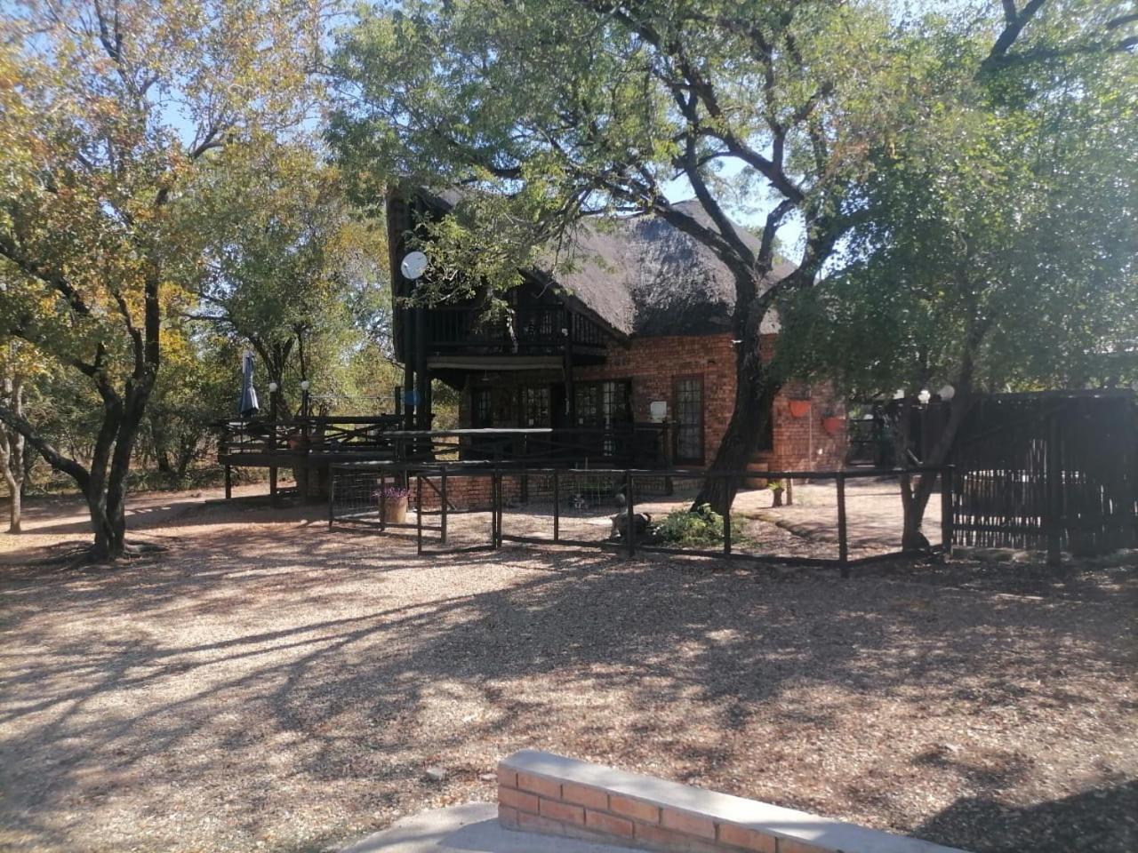 Inyathi Inn - carbon neutral hotel in Unknown City