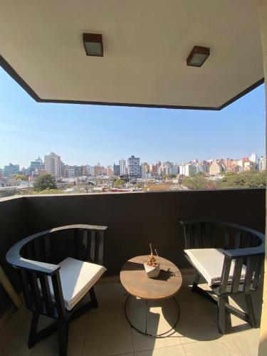 Dptos Córdoba Guemes Sobre la Cañada vista al Paseo de Artesanos — 4-Star Luxury Hotel in Cordoba, Argentina