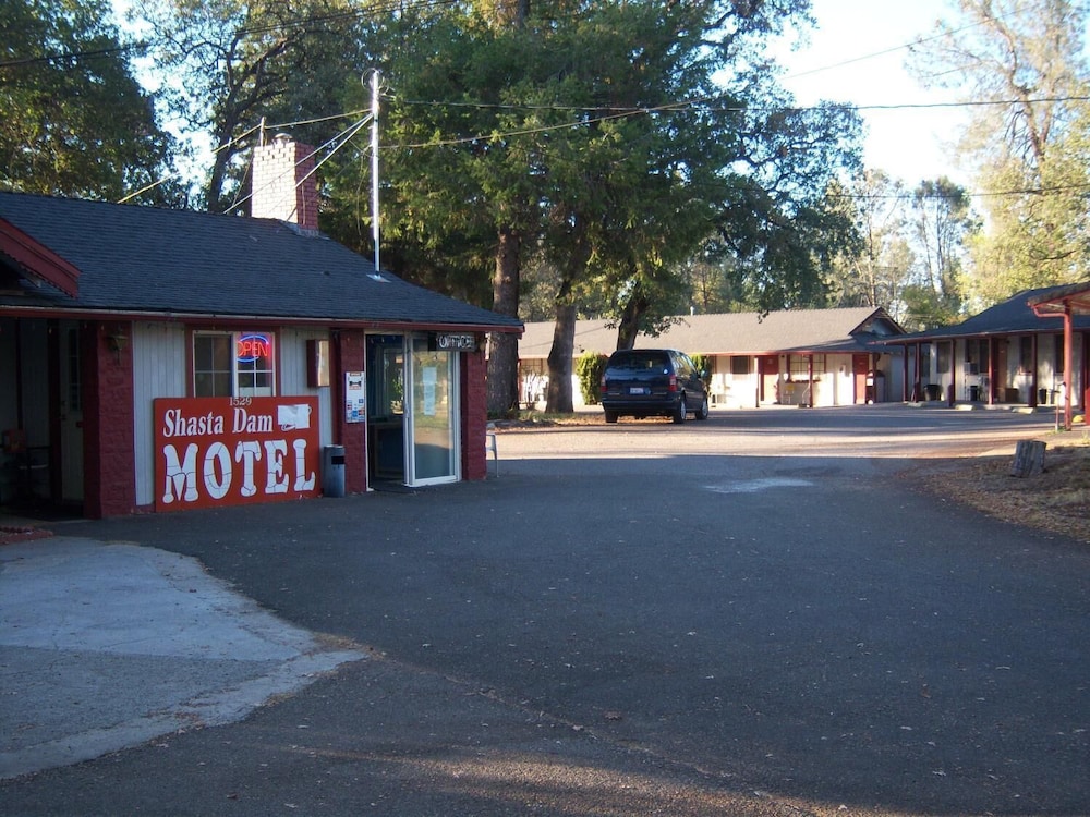 Shasta Dam Motel - photo 21