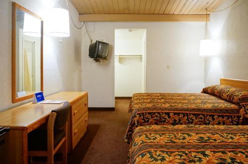 E Z 8 Motel San Jose Ii - photo 17