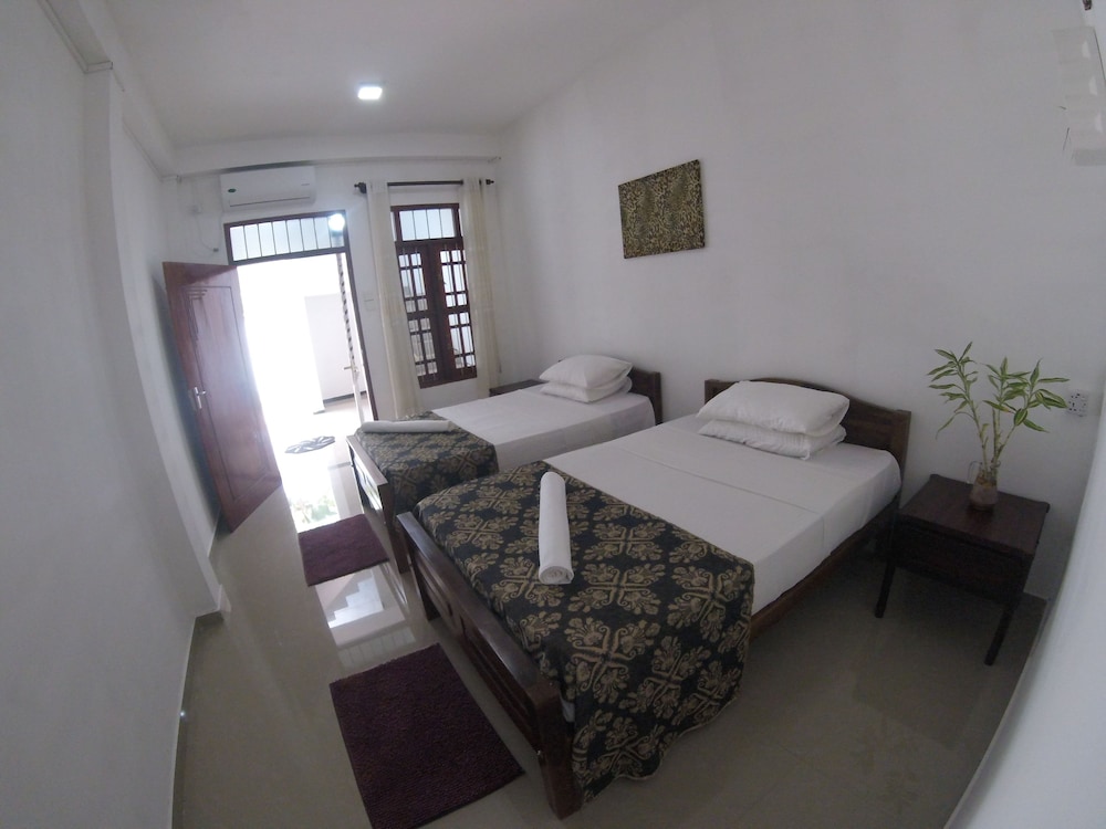 A to Zee Airport Villa — 4-Star Luxury Hotel in Katunayaka, Sri Lanka