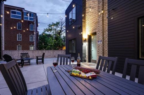 West End Oasis New Building & Rooftop views — 4-Star Luxury Hotel in Nashville, United States
