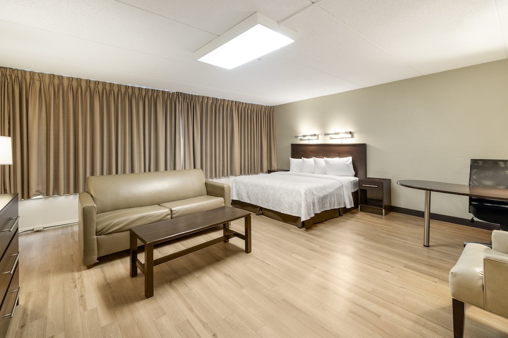 Red Roof Inn PLUS Boston Woburn Burlington - photo 8