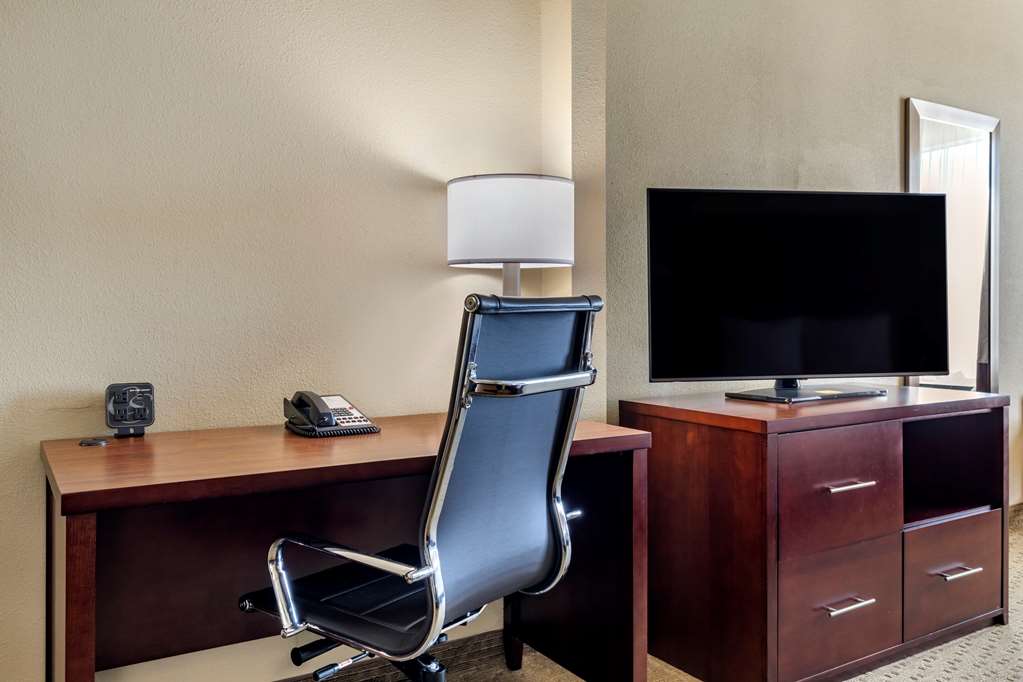 Comfort Suites Waco Near University Area - photo 20