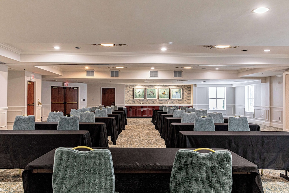 Hampton Inn & Suites Charleston West Ashley - photo 48