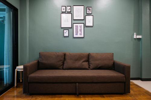 T3 TWO Bedrooms WIFI Full kitchen 1 min to BTS