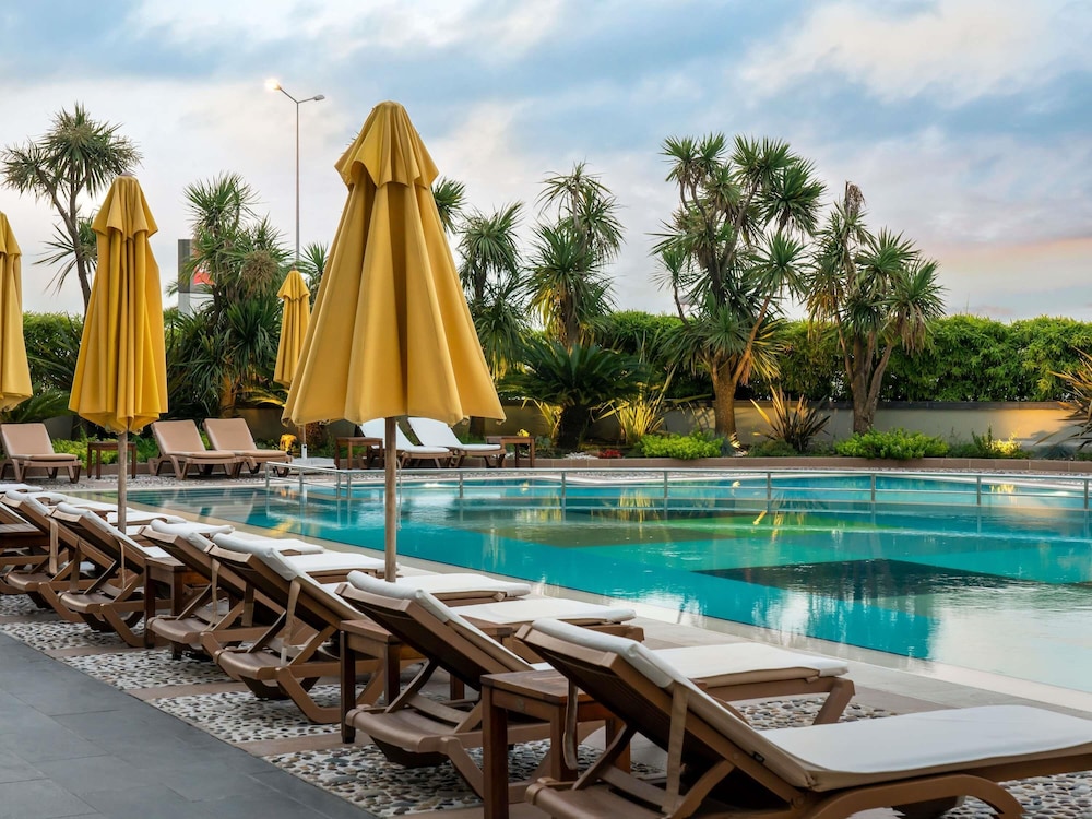 Novotel Istanbul Zeytinburnu — 4-Star Luxury Hotel in Istanbul, Turkey
