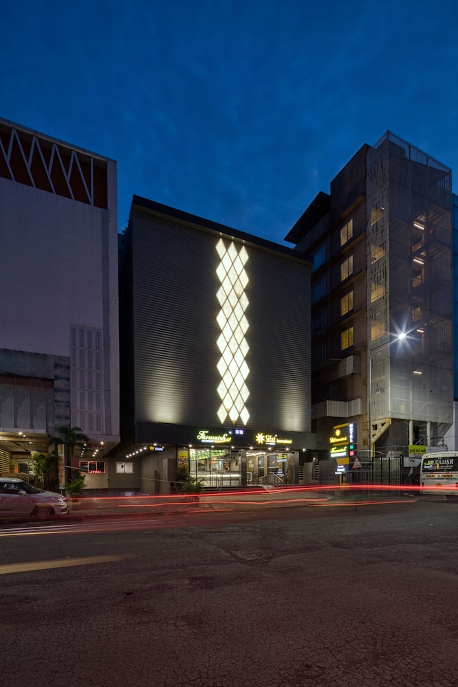Hotel Sifat International - carbon neutral hotel in Surat