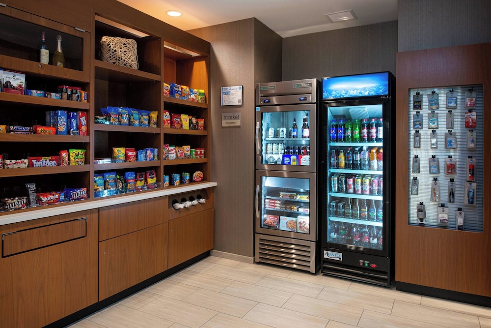 Springhill Suites Kansas City Northeast - photo 25