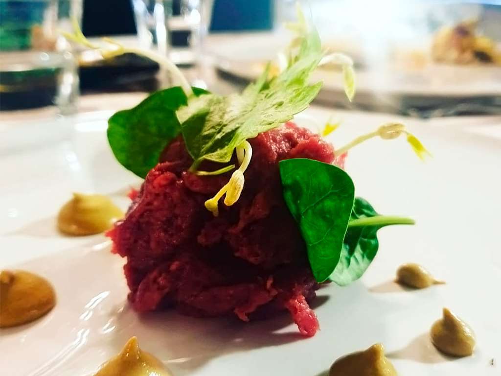 מזון ומשקאות