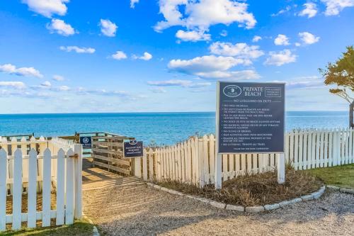 Maushop By The Sea in Mashpee, United States