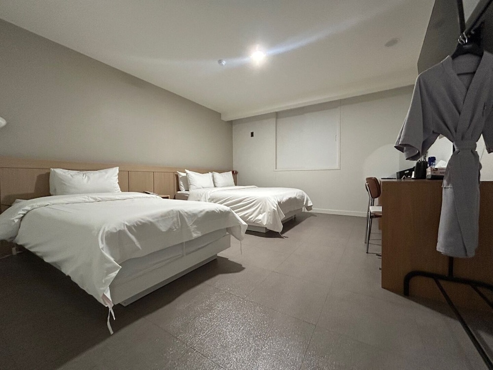 Changwon Jinhae Hotel Pri Berry in Changwon, South Korea