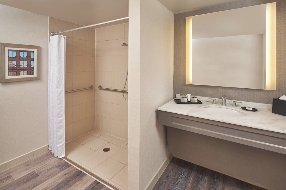 Sheraton Detroit Novi Hotel - photo 15
