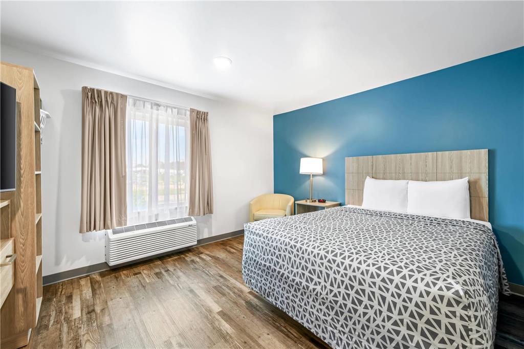 WoodSpring Suites Winston Salem near Hanes Mall - photo 13