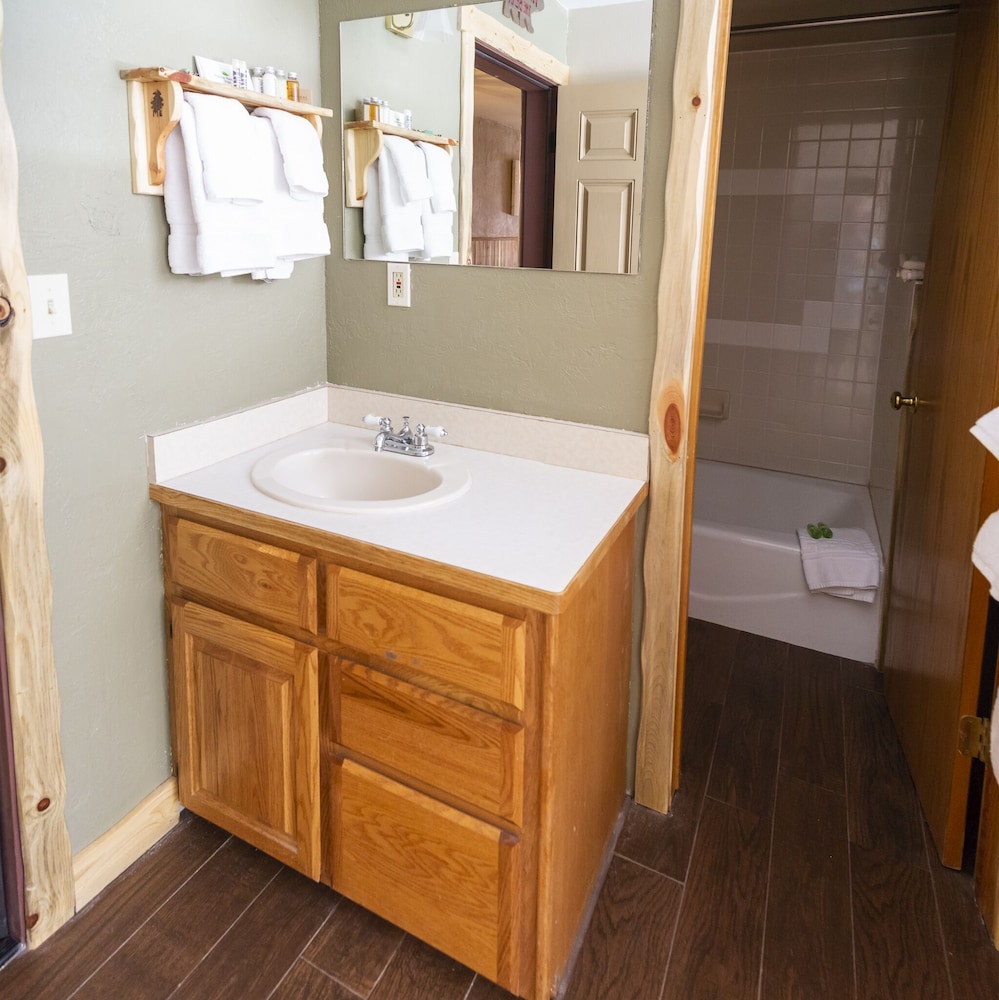 Arrowhead Mountain Lodge - photo 20