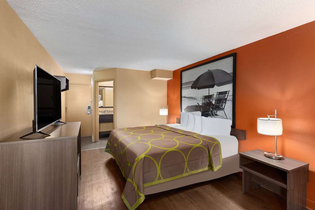 Super 8 by Wyndham Myrtle Beach Market Common Area - photo 16