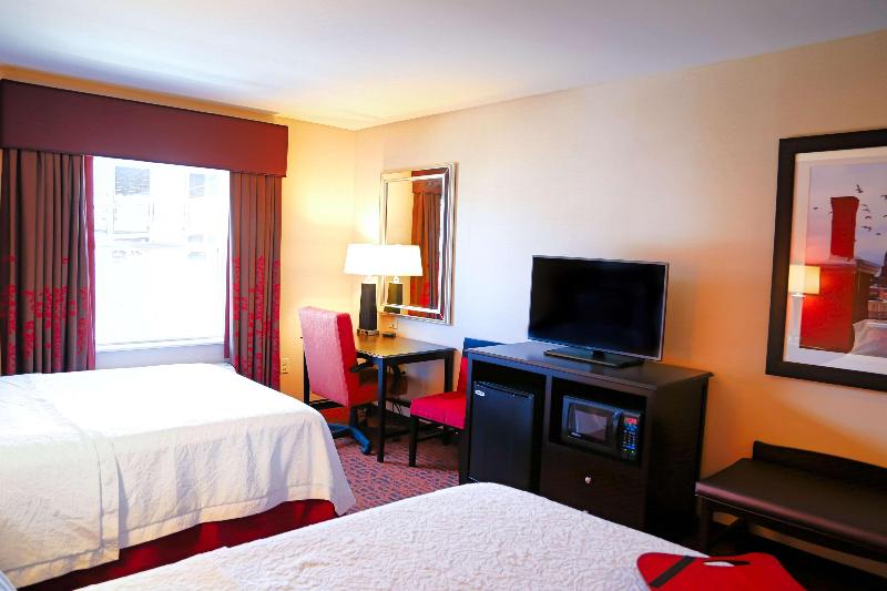 Hampton Inn Lewiston Auburn - photo 59
