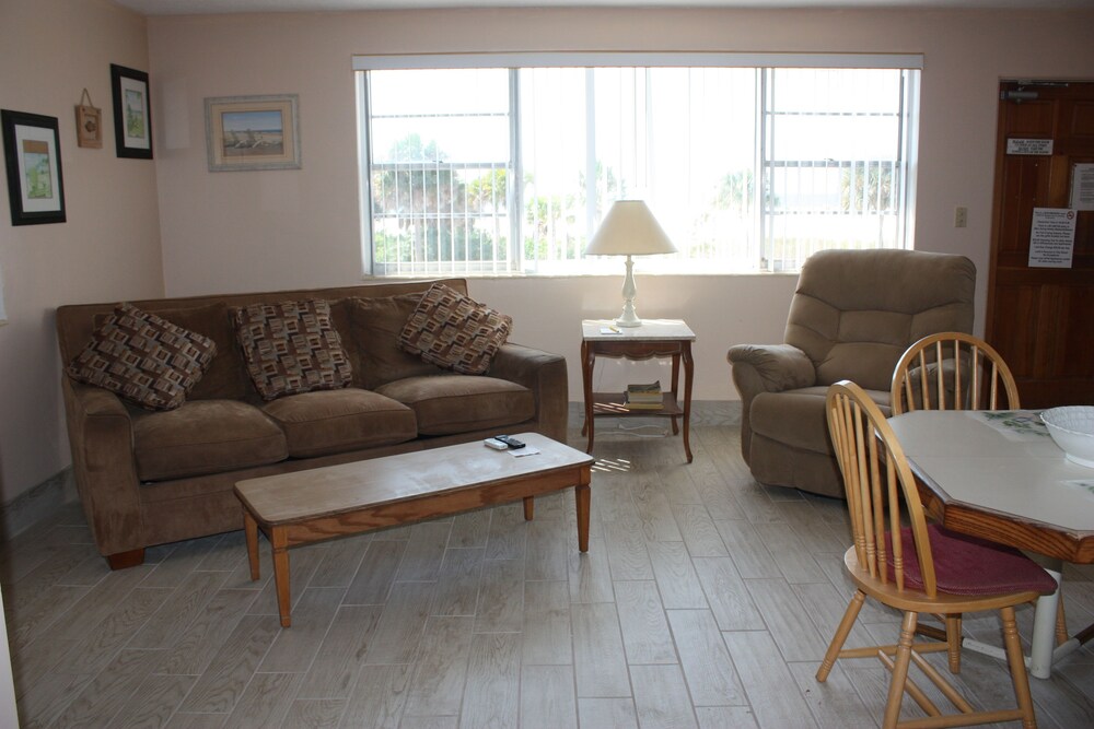 iBeach Resort - photo 13
