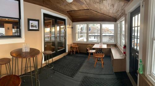 The Jolly Drayman Pub At The Briar Lea Inn - photo 14