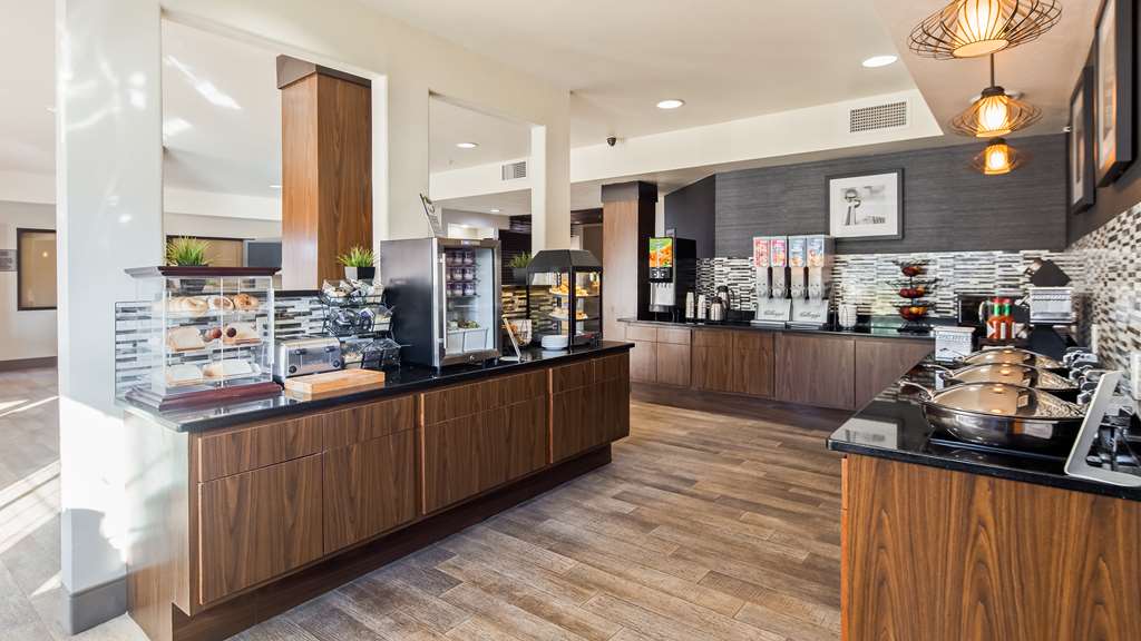 Best Western Plus Hill Country Suites - photo 6