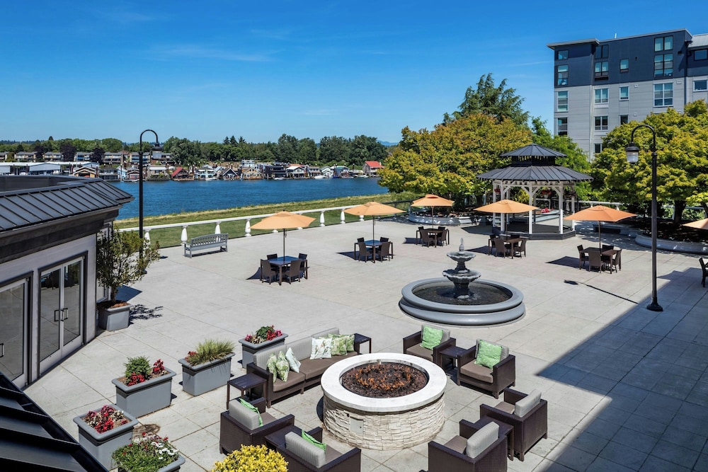 Courtyard by Marriott Portland North - photo 28