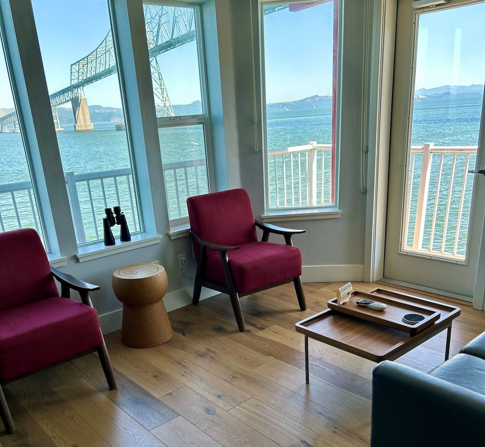 Cannery Pier Hotel & Spa - photo 45