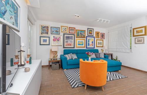 RozART river marina apartment with free parking