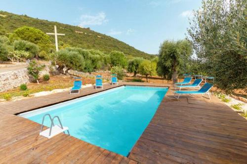 Eremo Sant'Antonio Villa & Trullo with Pool Terrace and Parking — 4-Star Luxury Hotel in Santeramo In Colle, Italy