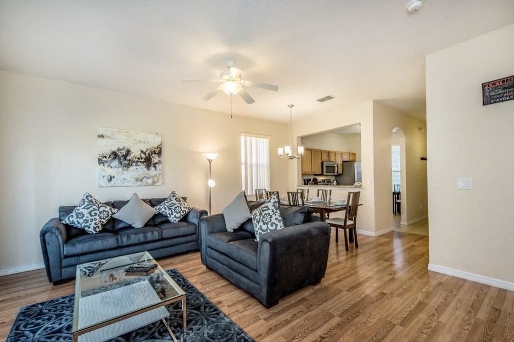 1104cal 4 Bedroom Townhome in a Resort Waterpark - photo 20