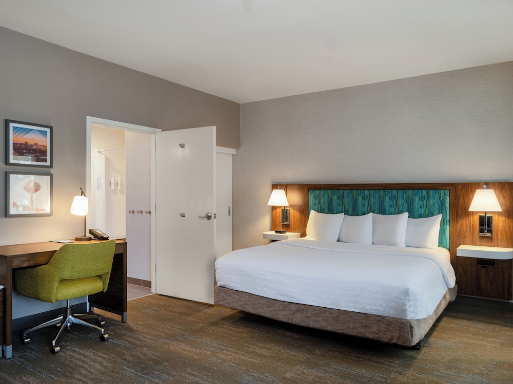 Hampton Inn & Suites Boise Meridian - photo 28