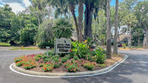 911 Inverness Village - photo 28