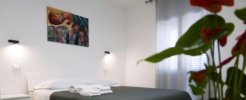 Opera Boutique Rooms — Monreale