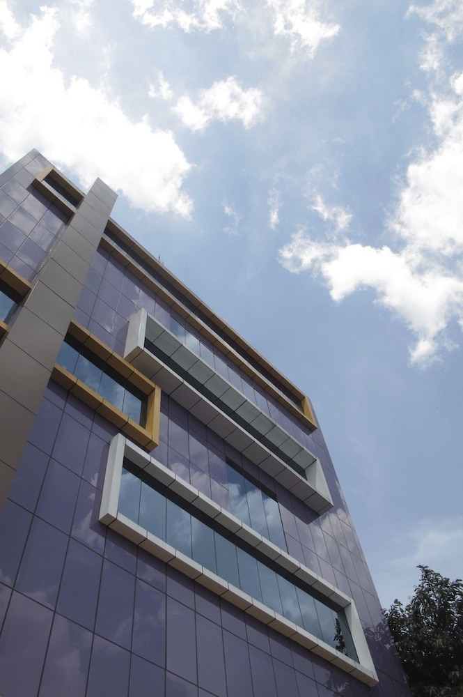 Hotel Alma - last minute hotel in Jakarta