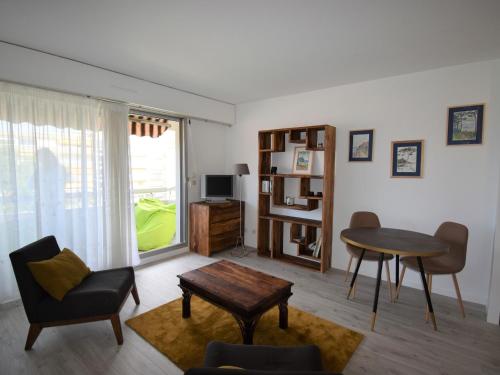 Appartement Arcachon 1 pièce 4 Personnes FR 1 319 44 — 4-Star Luxury Hotel in Arcachon, France