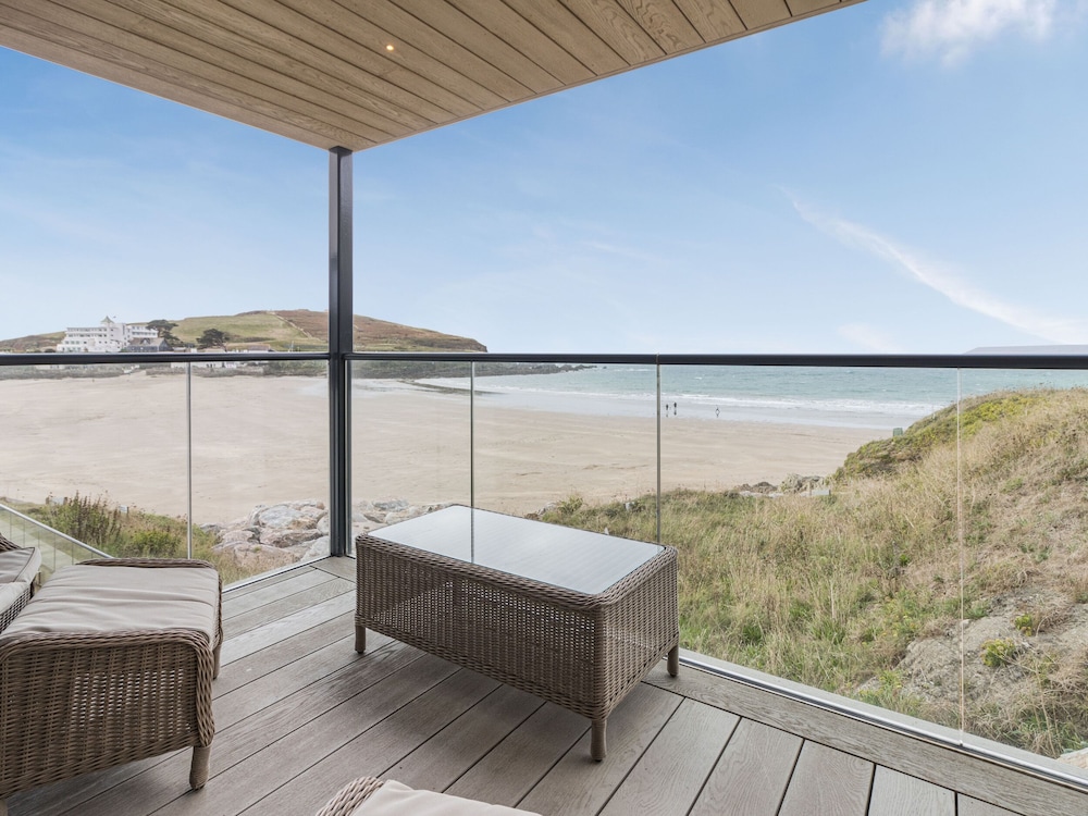 Apartment 18 Burgh Island Causeway — 4-Star Luxury Hotel in Kingsbridge, United Kingdom