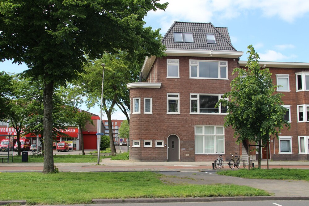 Luxury Apartments — 4-Star Luxury Hotel in Utrecht, Netherlands