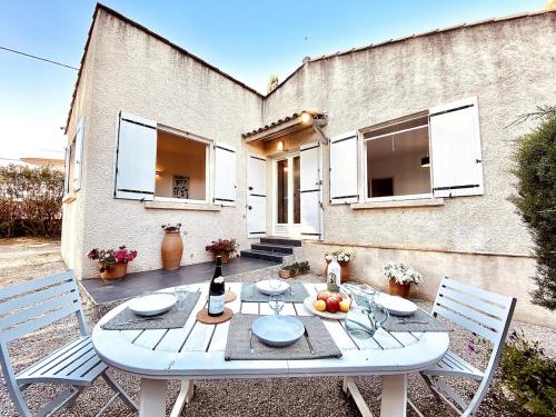 Pinède calanques & jeux en famille pour 1 à 5 personnes in Cassis, France