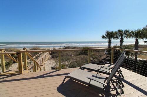 915 W Ashley in Folly Beach, United States