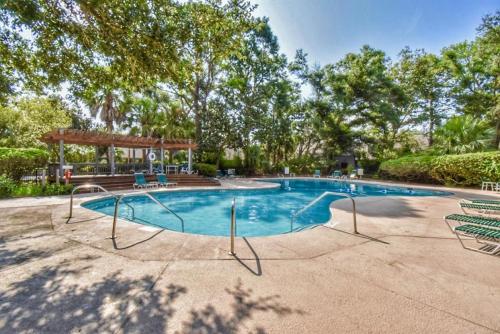 272 Turnberry Village - photo 2