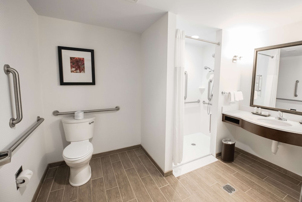 Hilton Garden Inn Indiana at IUP - photo 40