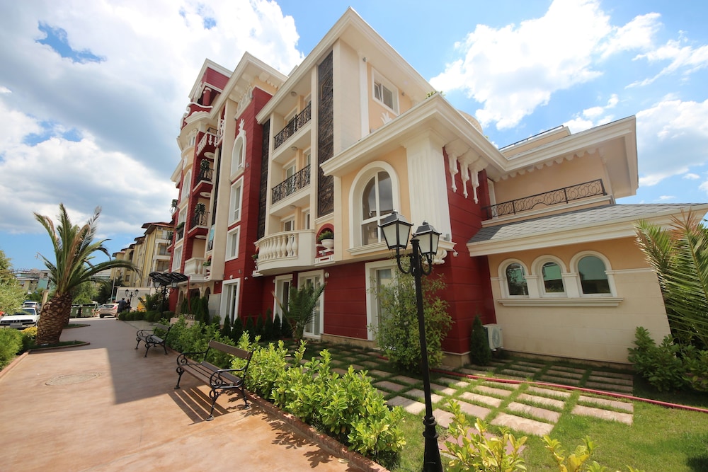Menada Apartments In Messembria Resort — Nesebar