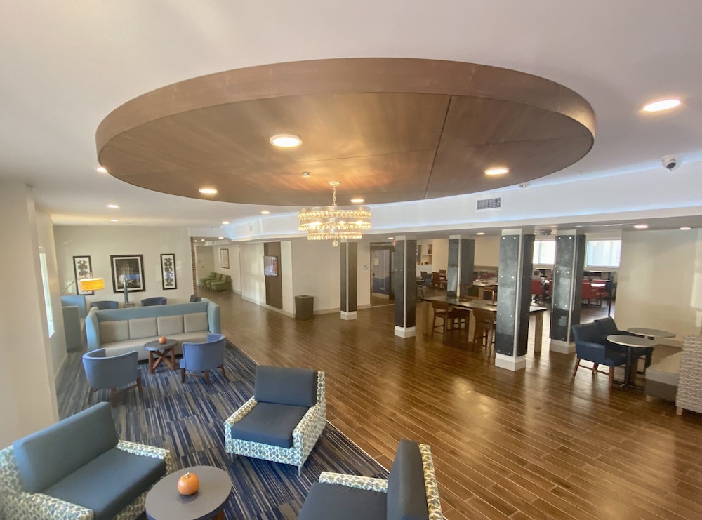 Holiday Inn Express And Suites Dahlonega University Area an IHG Hotel - photo 103