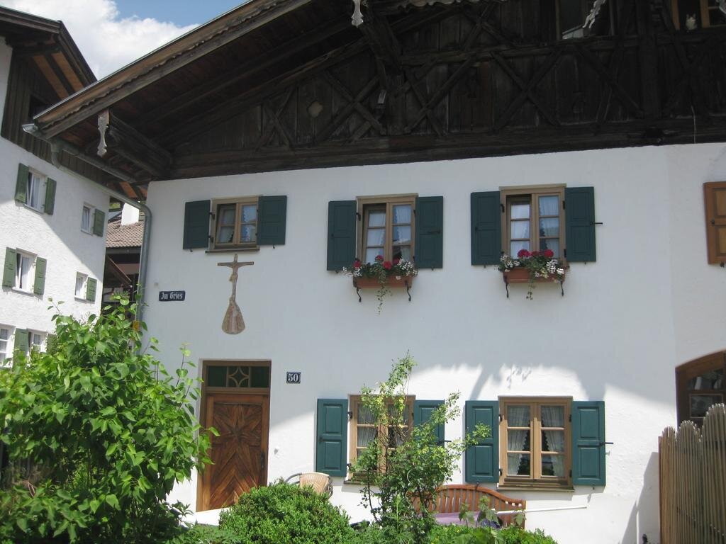 Ferienhaus Bichler — Mittenwald