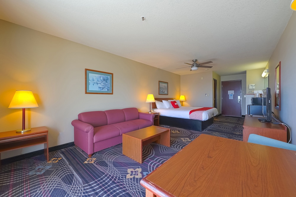 Siletz Bay Beachfront Hotel by OYO Lincoln City - photo 46