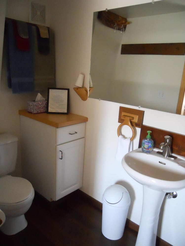 A Swan Nest Inn - photo 37